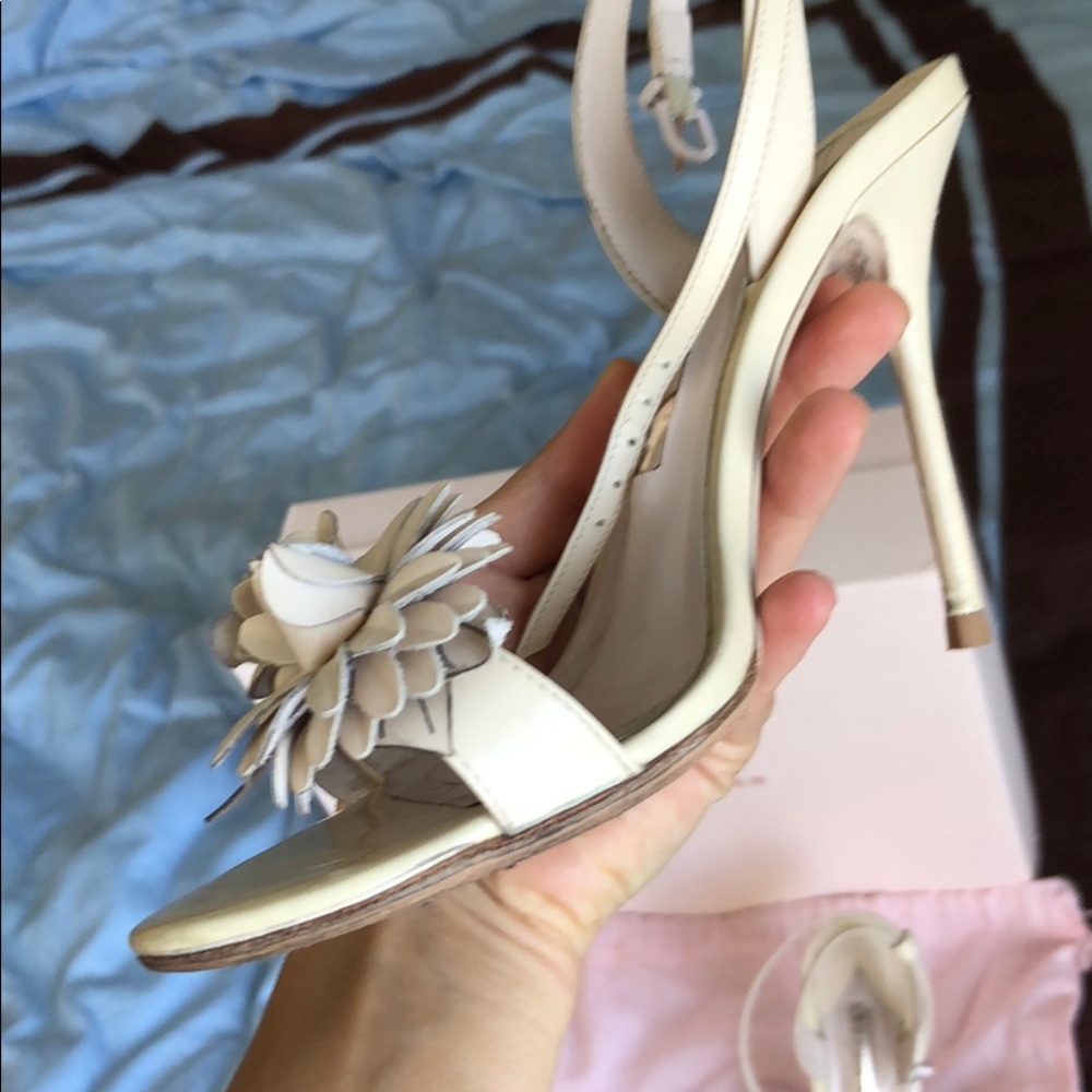 Beautiful light pink sandals - Picture 3 of 8